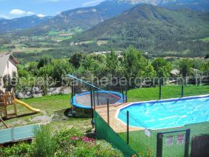 Appartement charmant à Selonnet avec piscine partagée et vue à Selonnet